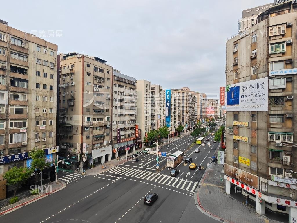 光復尚業邊間辦公房屋室內格局與周邊環境