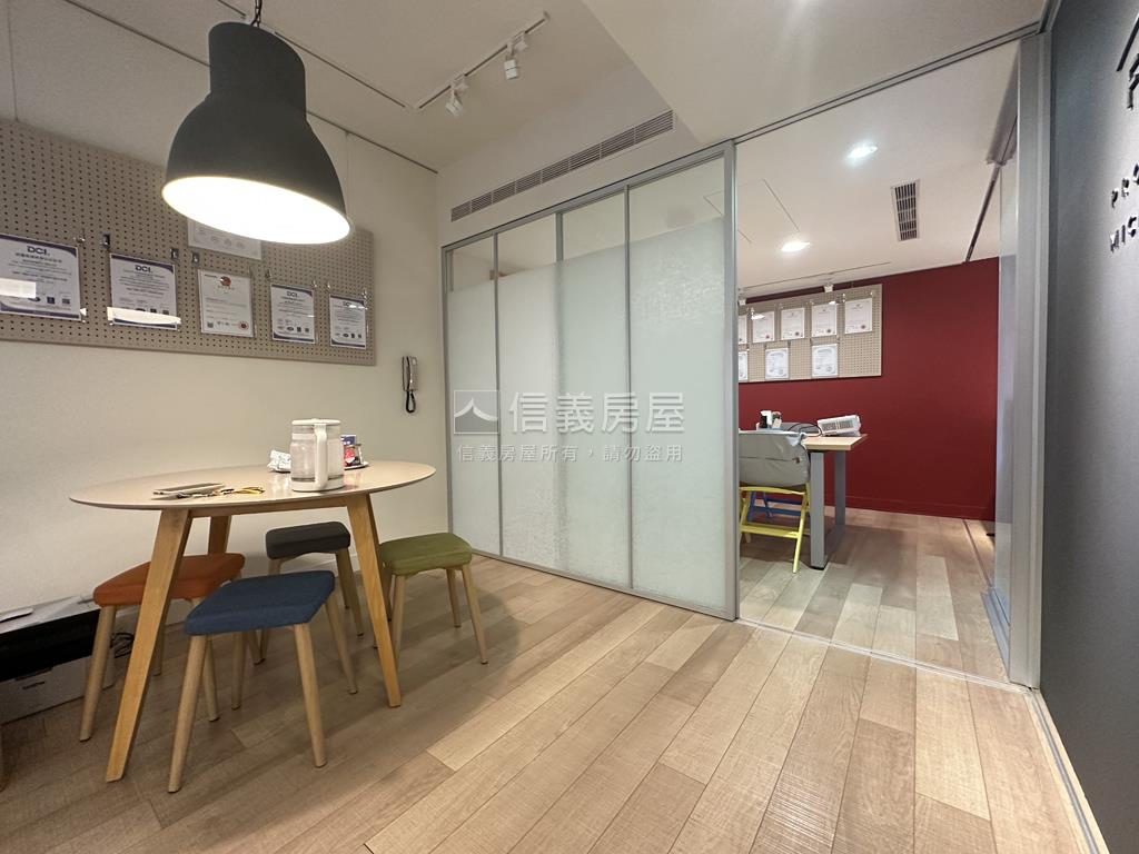 中山國小辦公室房屋室內格局與周邊環境