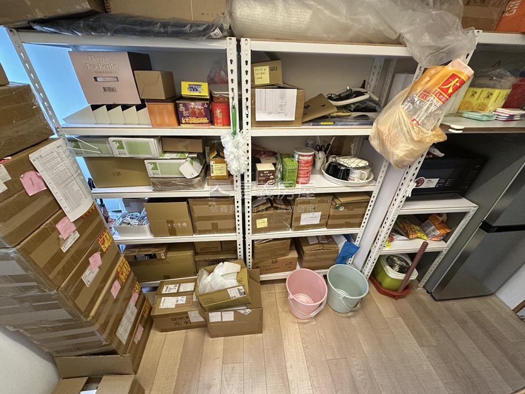中山國小辦公室房屋室內格局與周邊環境