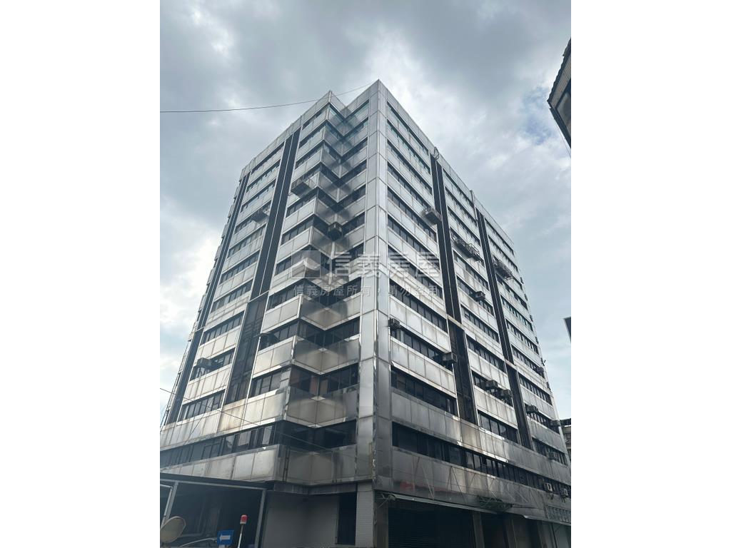 中山國小辦公室房屋室內格局與周邊環境