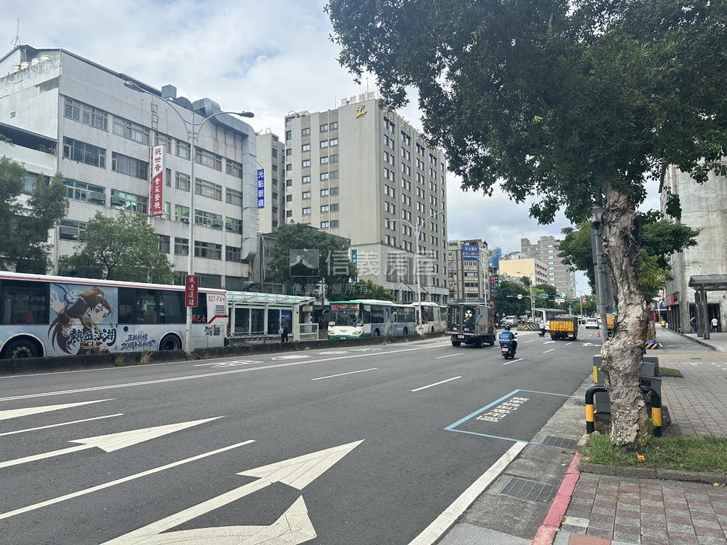 中山國小辦公室房屋室內格局與周邊環境