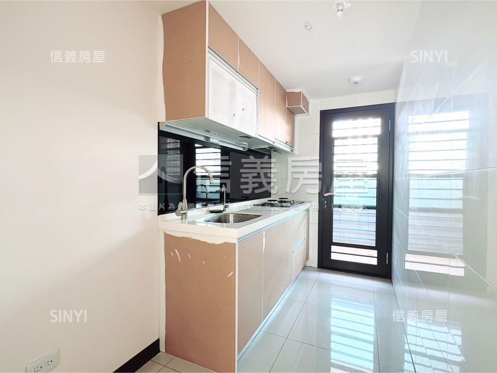 稀。邊間前後陽台三房車位房屋室內格局與周邊環境