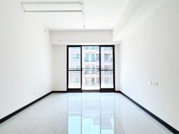 稀。邊間前後陽台三房車位