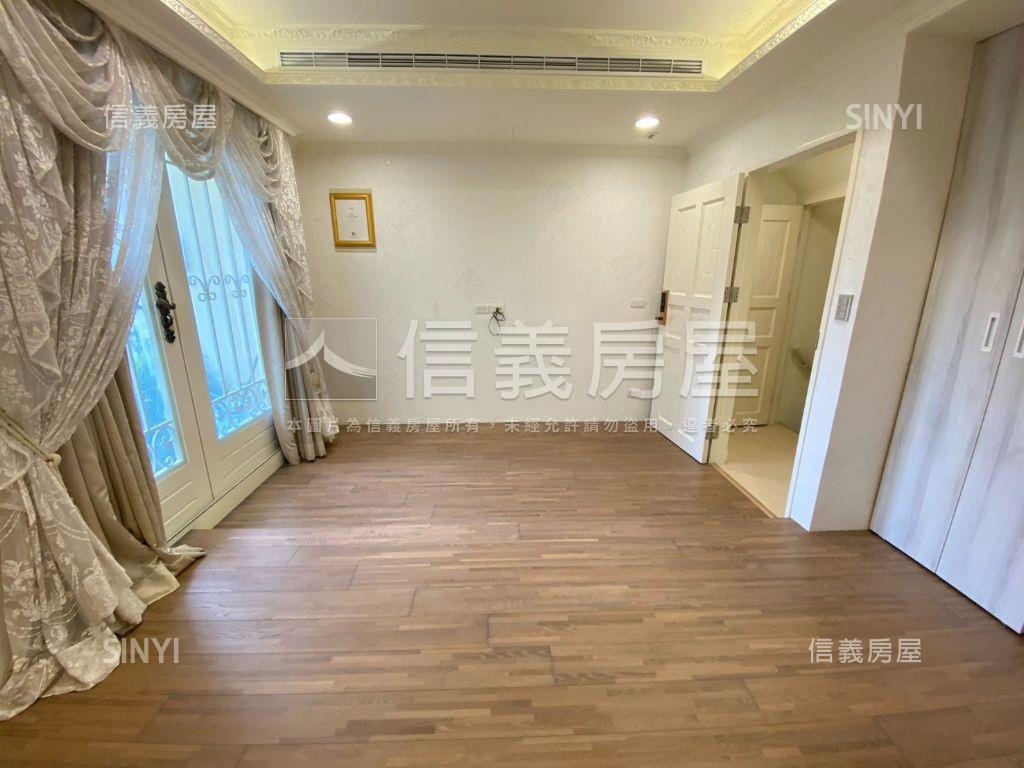 近文心中清捷運十四期角墅房屋室內格局與周邊環境