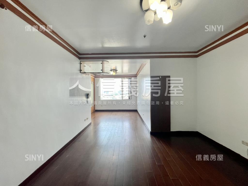 一級棒三房平車房屋室內格局與周邊環境