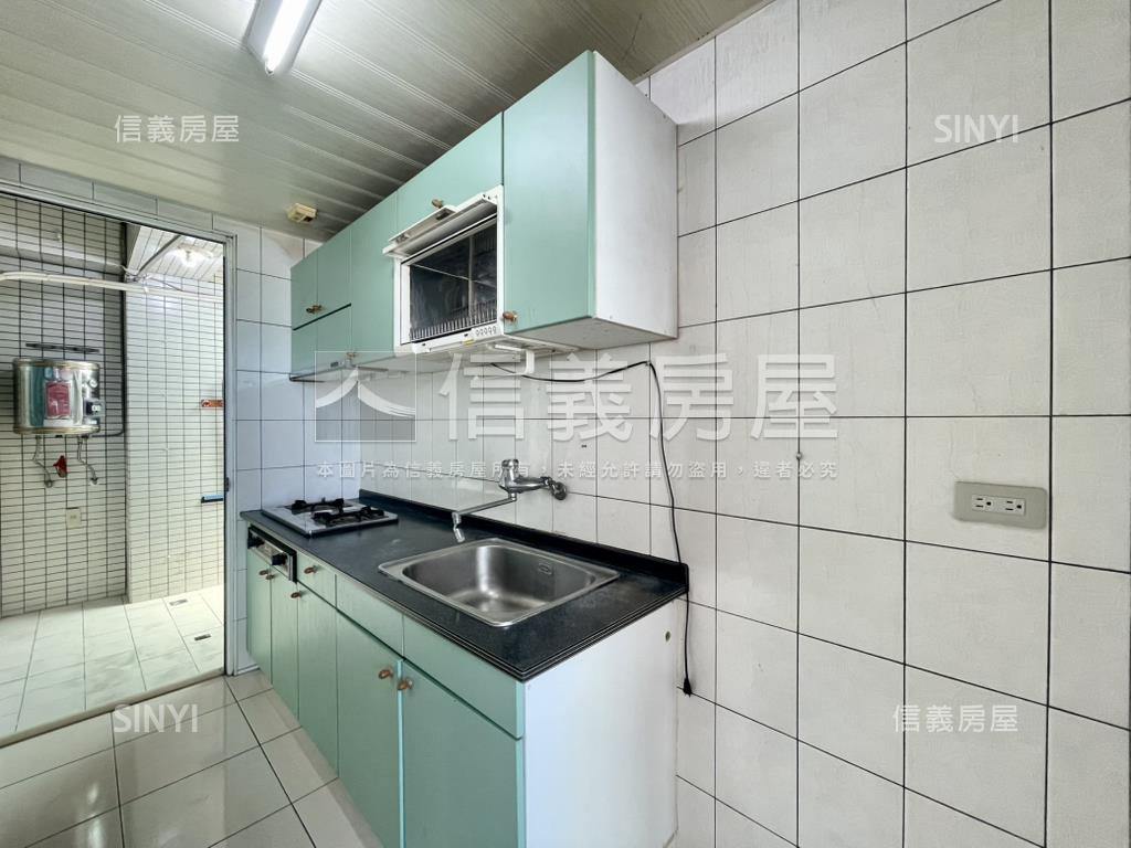 一級棒三房平車房屋室內格局與周邊環境