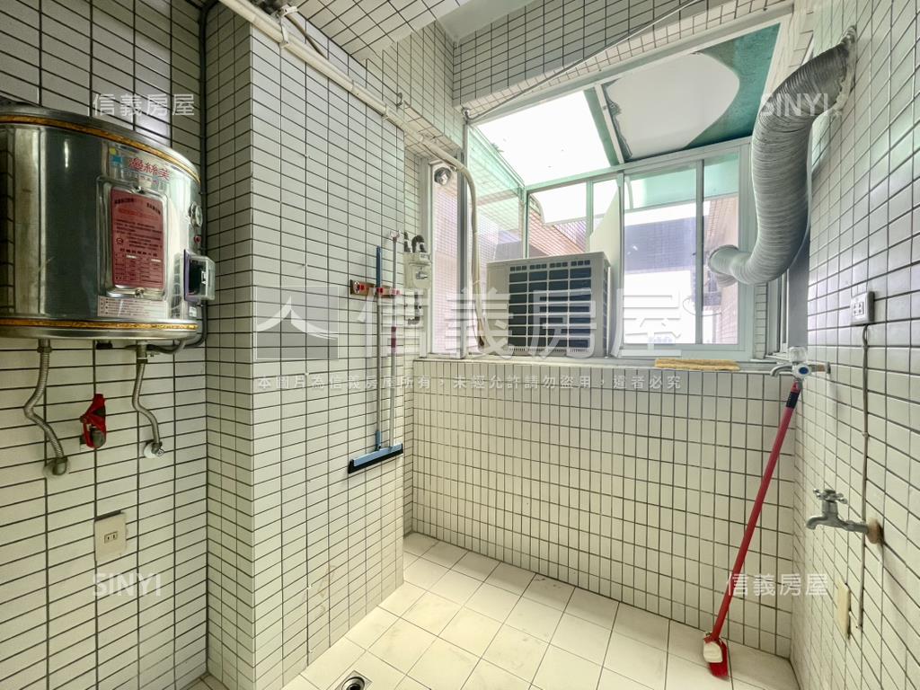 一級棒三房平車房屋室內格局與周邊環境