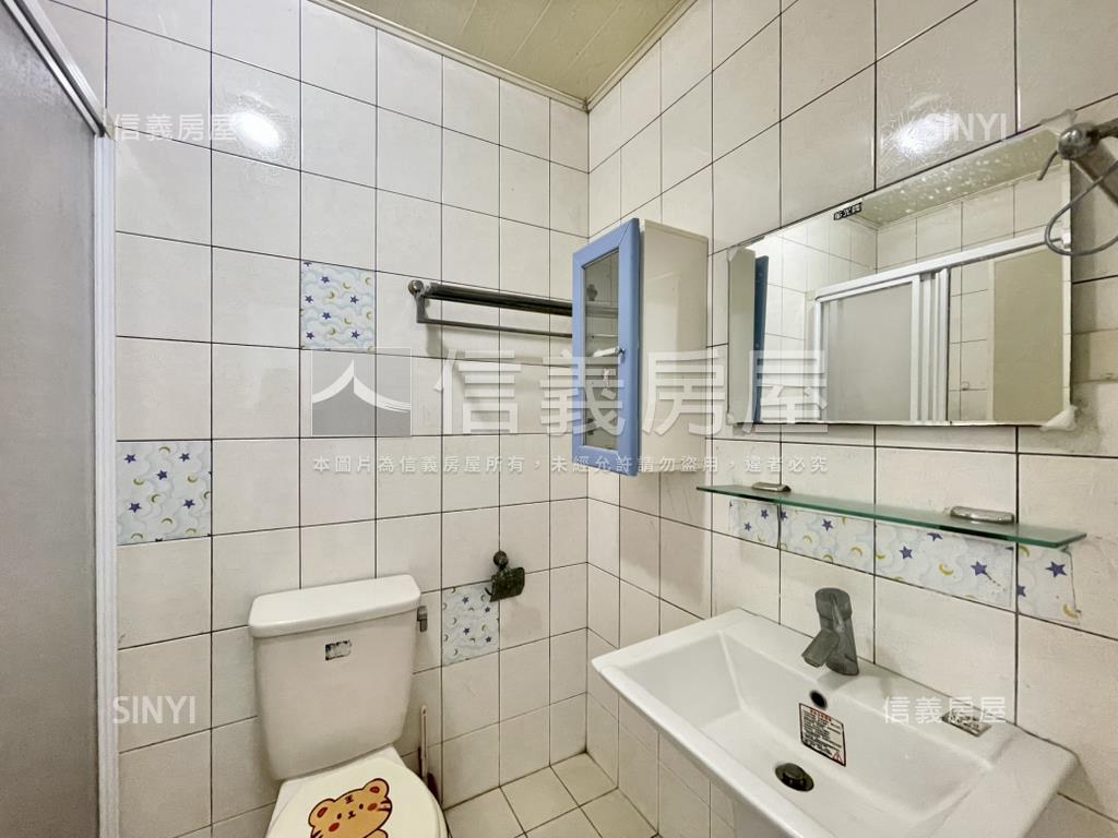 一級棒三房平車房屋室內格局與周邊環境