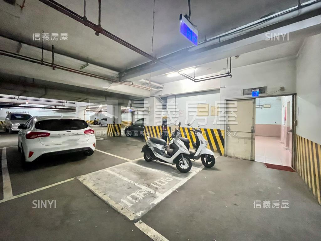 一級棒三房平車房屋室內格局與周邊環境