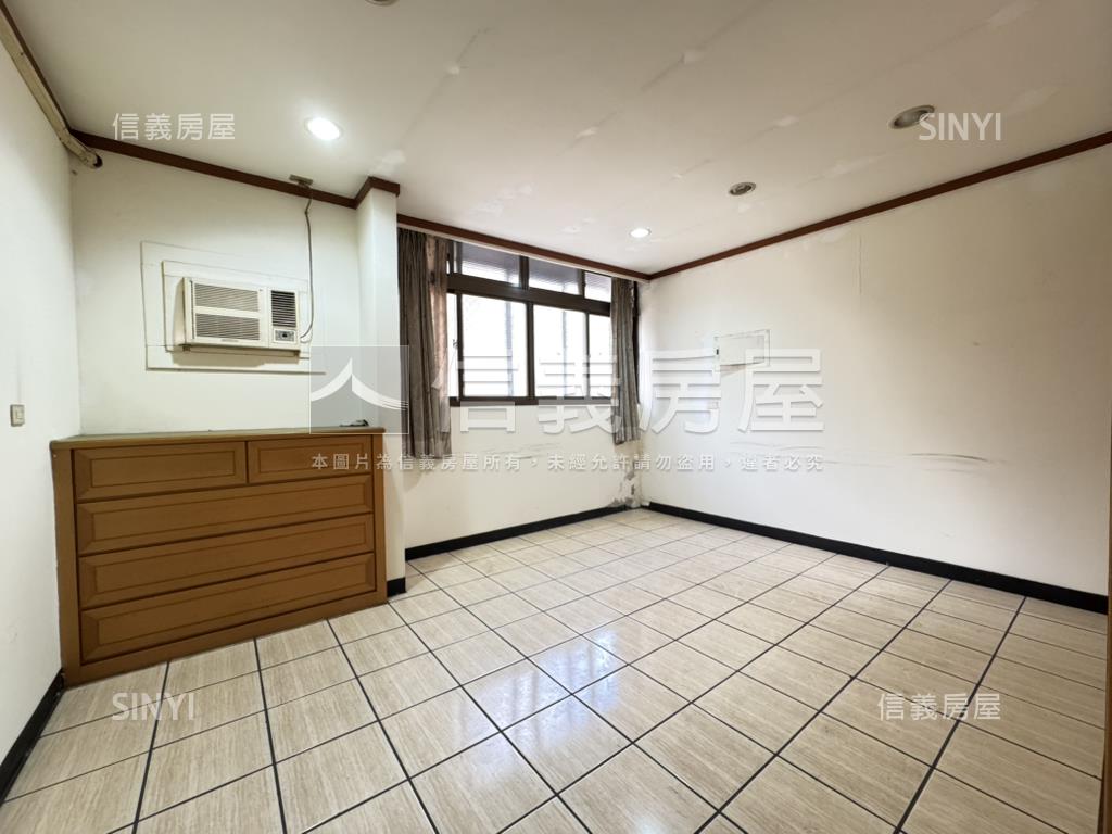 近文心崇德捷運大地坪透店房屋室內格局與周邊環境