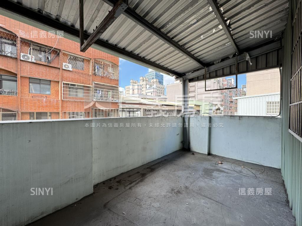 近文心崇德捷運大地坪透店房屋室內格局與周邊環境