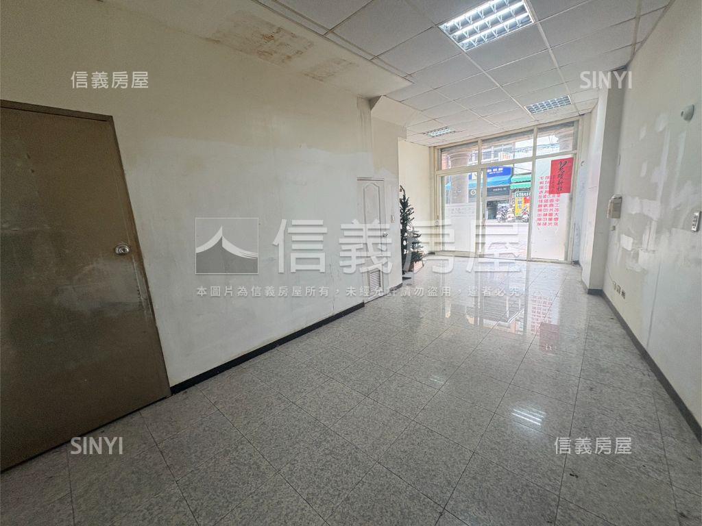 近車站邊間金透店房屋室內格局與周邊環境