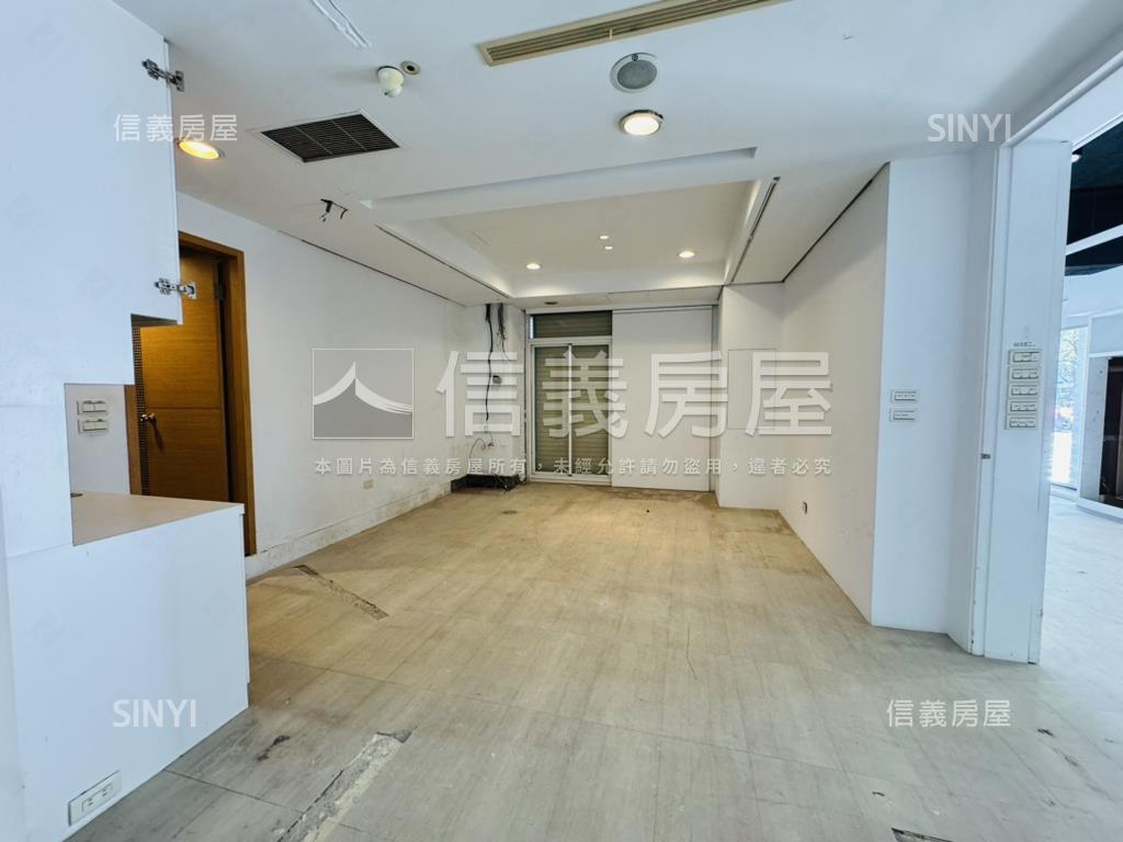 國棟店面房屋室內格局與周邊環境