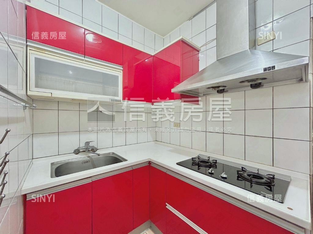 這間坐擁關新生活圈三房房屋室內格局與周邊環境
