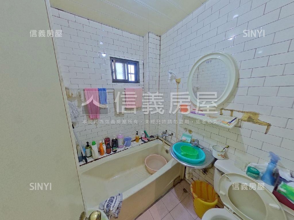 楊梅前後鄰路透天房屋室內格局與周邊環境