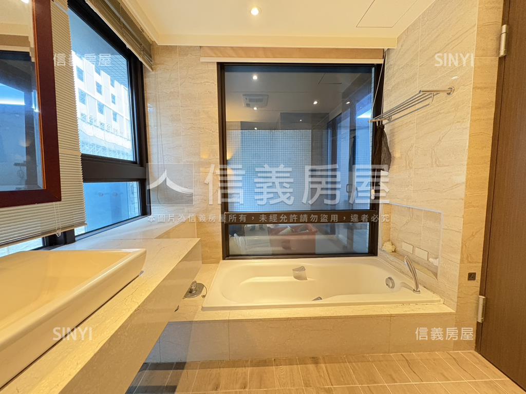 帛詩華豪華經典房屋室內格局與周邊環境