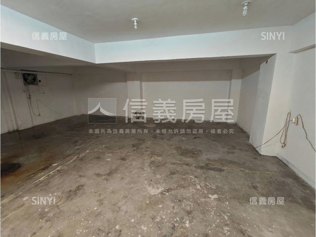 秀才路大面寬店面房屋室內格局與周邊環境