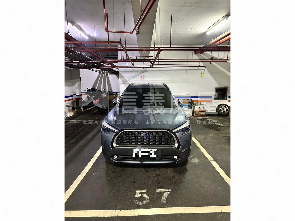 獨家專營仁愛大視界附車位房屋室內格局與周邊環境