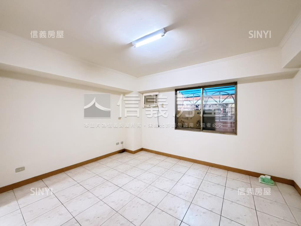 稀有鉅虹藝術尊爵問我房屋室內格局與周邊環境