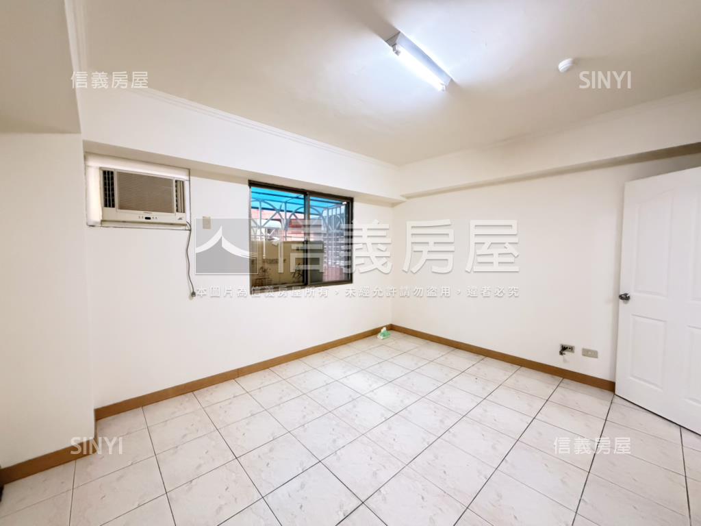 稀有鉅虹藝術尊爵問我房屋室內格局與周邊環境
