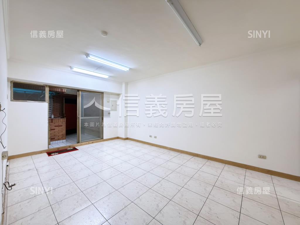 稀有鉅虹藝術尊爵問我房屋室內格局與周邊環境