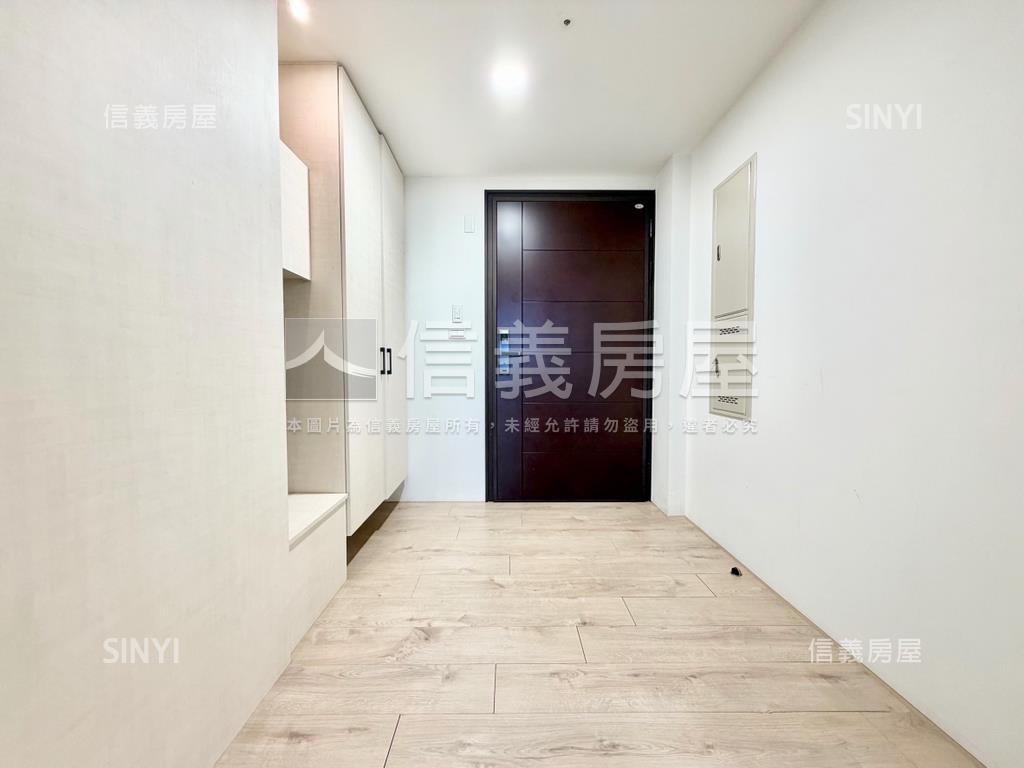 寬埕埕和花園高樓景觀美屋房屋室內格局與周邊環境