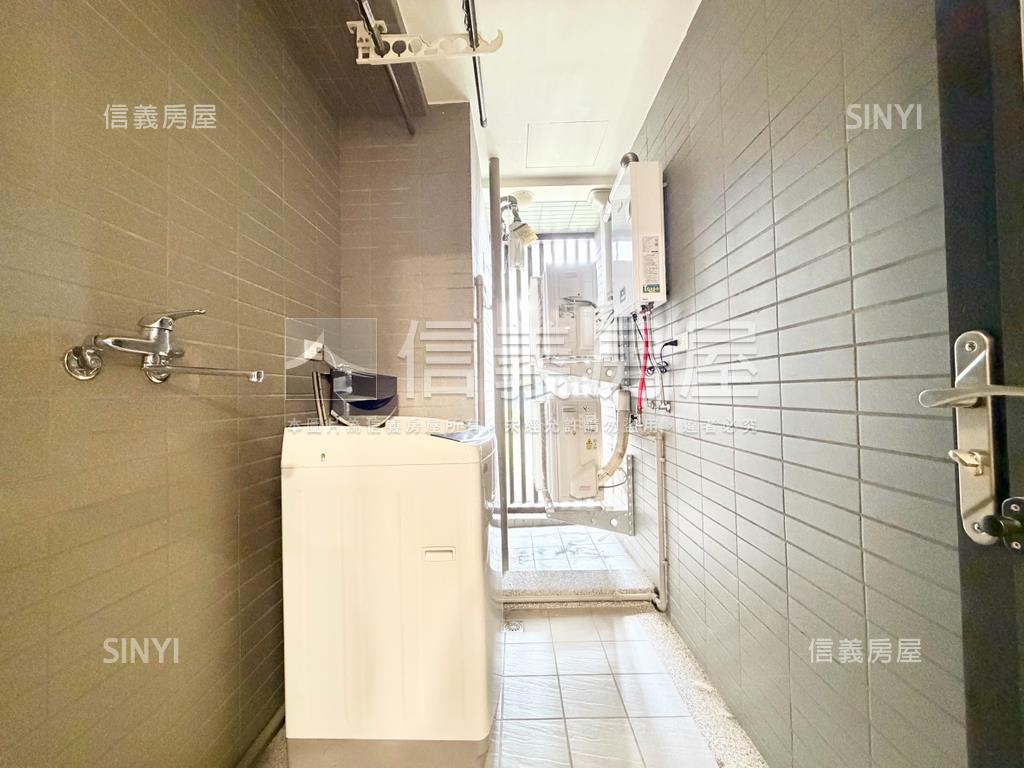 寬埕埕和花園高樓景觀美屋房屋室內格局與周邊環境