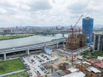 新濠一匯Ｂ８遼闊河景車位