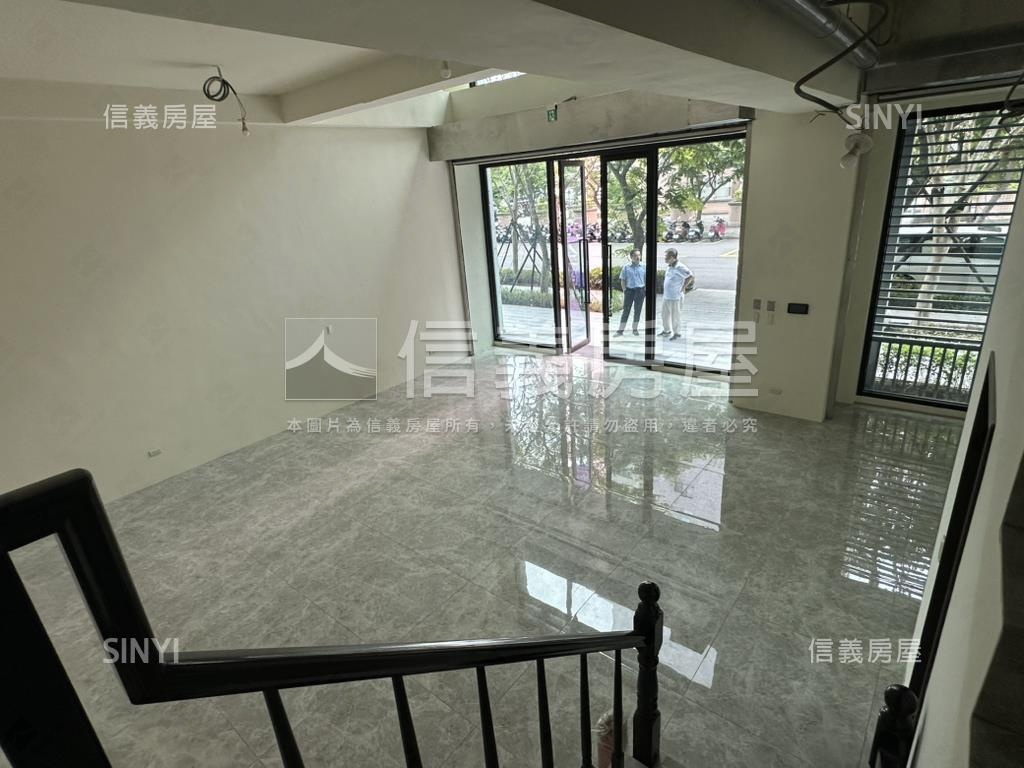 陽明大苑全新面寬挑高店面房屋室內格局與周邊環境