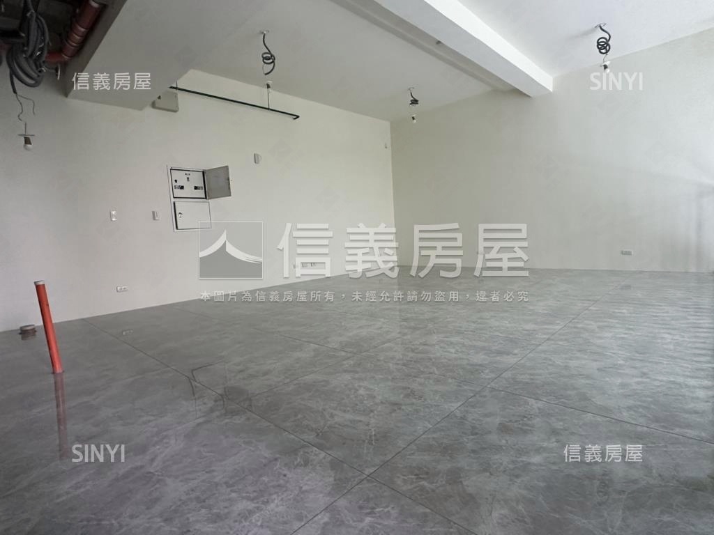 陽明大苑全新面寬挑高店面房屋室內格局與周邊環境