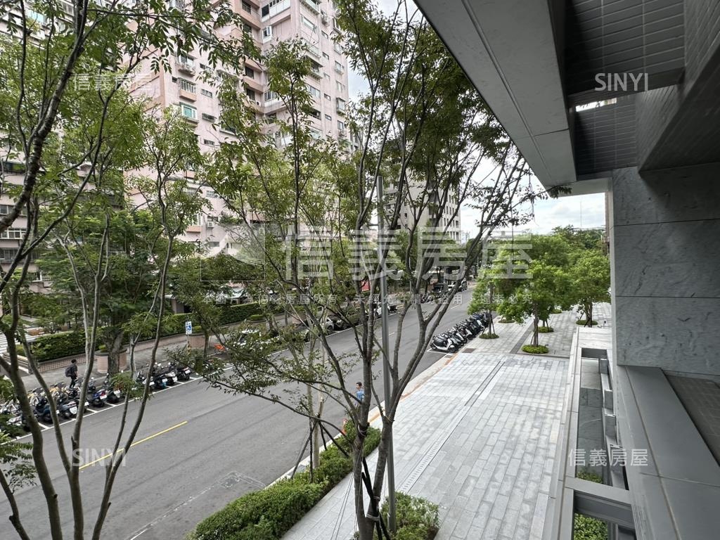 陽明大苑全新面寬挑高店面房屋室內格局與周邊環境