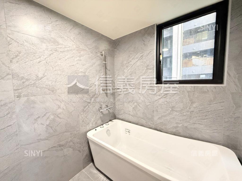 景安全新三房坡平車位房屋室內格局與周邊環境