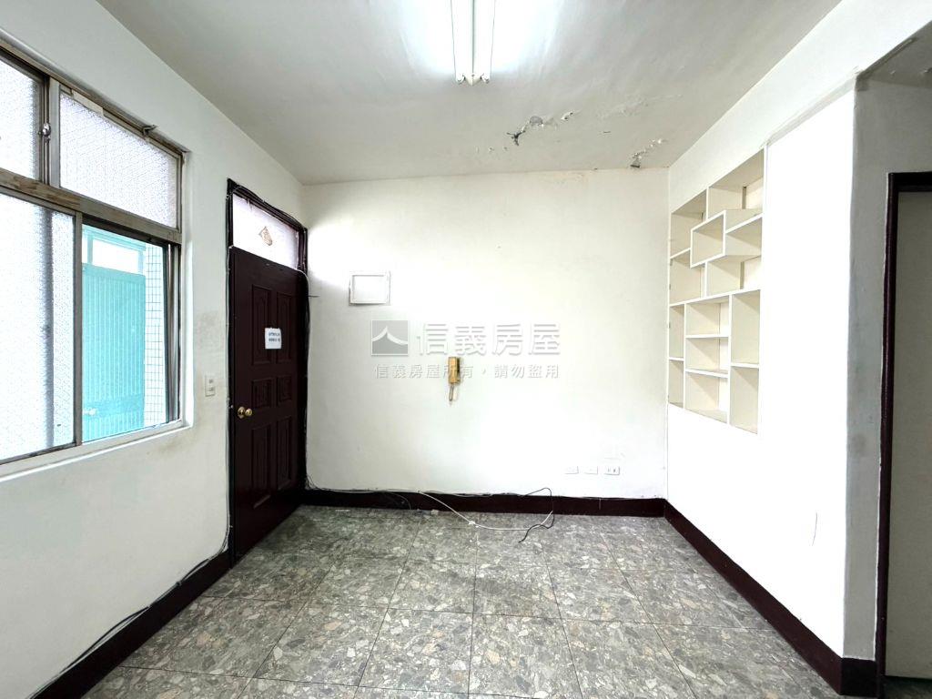 西湖捷運站三房公寓房屋室內格局與周邊環境