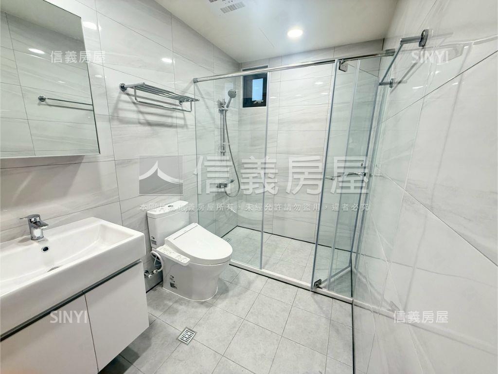 專任中央新村全新３房車位房屋室內格局與周邊環境