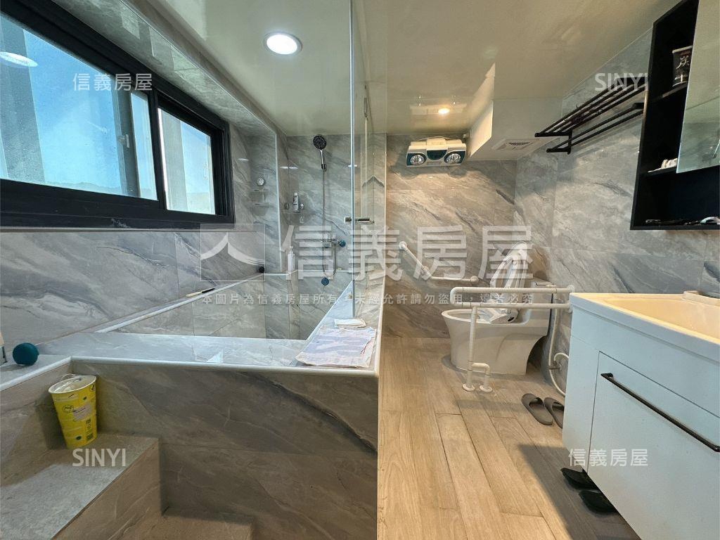 中興天廈稀有大空間車位房屋室內格局與周邊環境