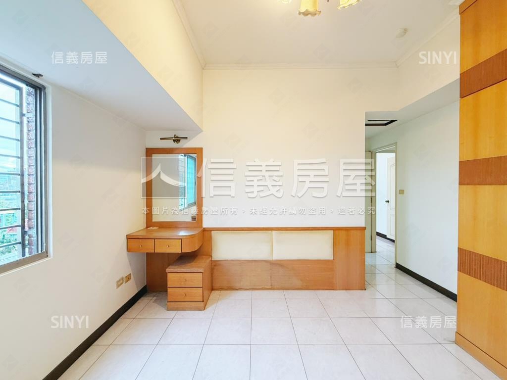 仁愛公園制震邊間三房房屋室內格局與周邊環境