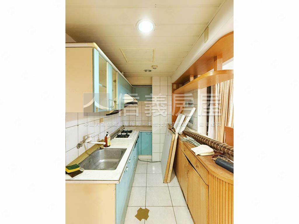 仁愛公園制震邊間三房房屋室內格局與周邊環境