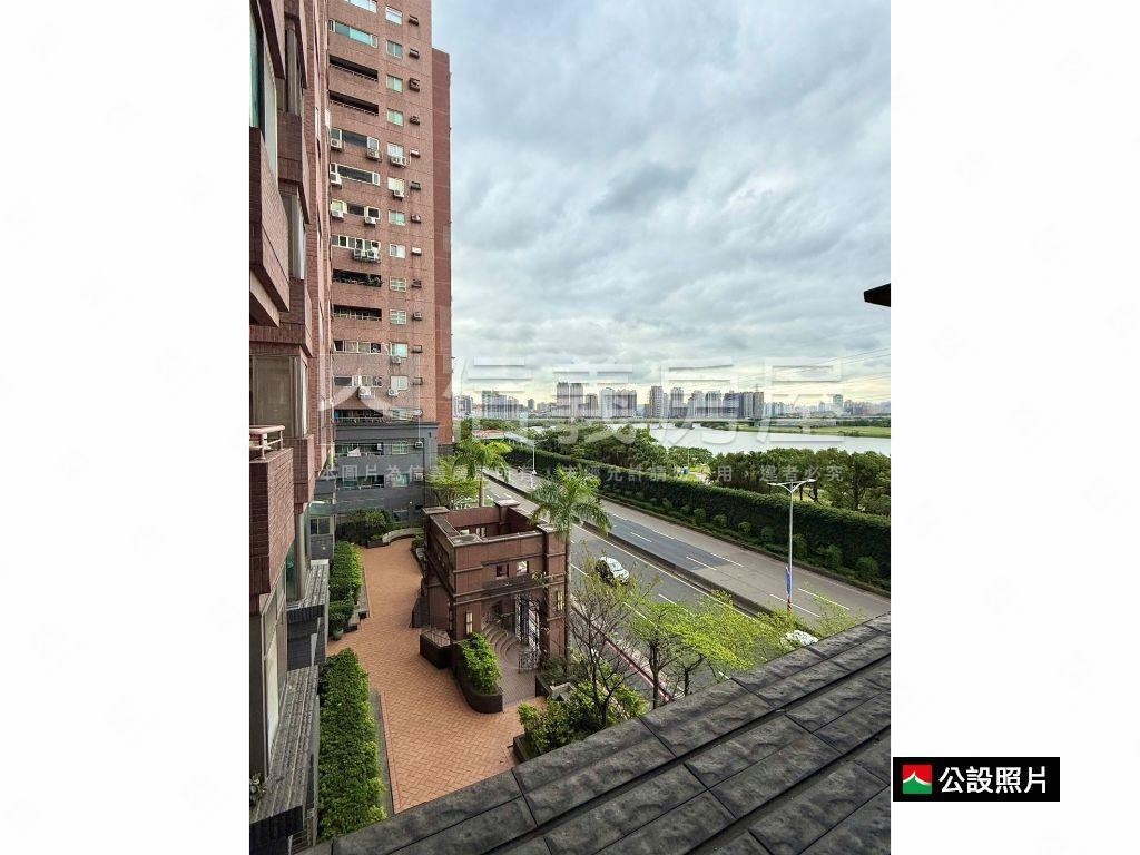 仁愛公園制震邊間三房房屋室內格局與周邊環境