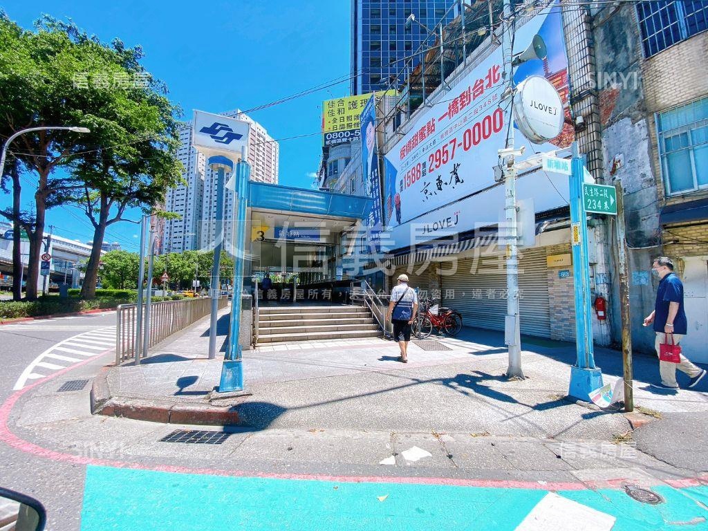 新埔捷運●邊間●二樓房屋室內格局與周邊環境