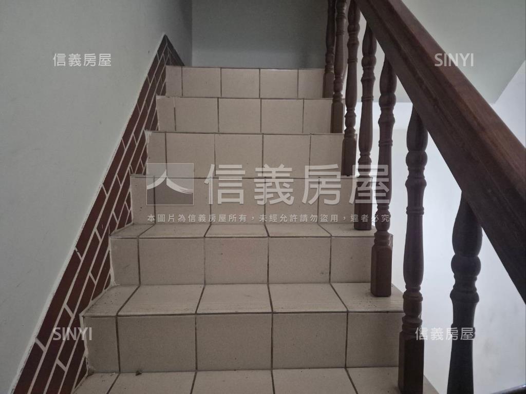 朝南邊間優質透天房屋室內格局與周邊環境