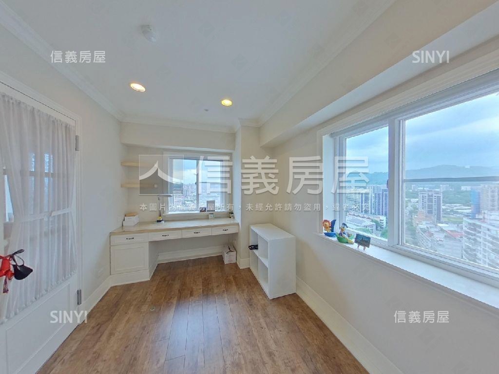 海山捷運美妝景觀三房房屋室內格局與周邊環境