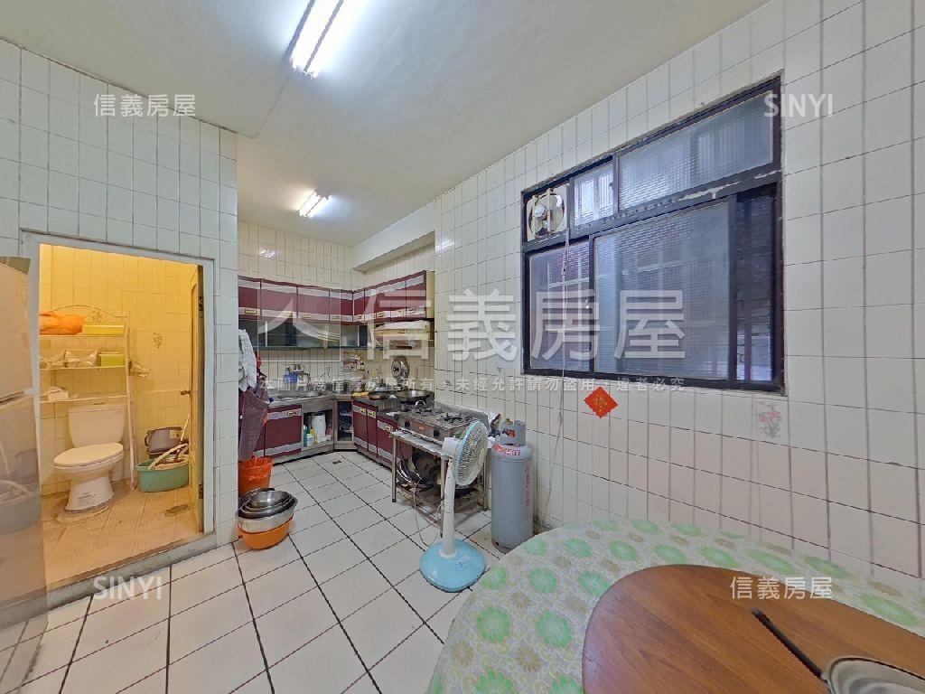 ✿正五權一街✿大面寬樓店房屋室內格局與周邊環境