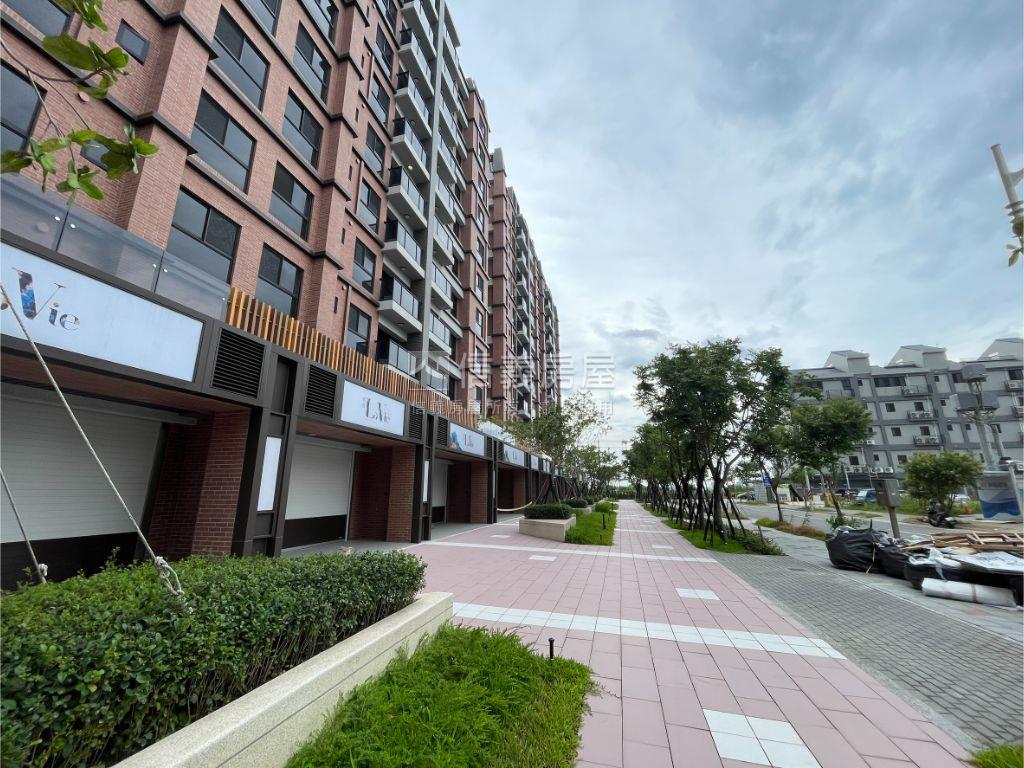 Ａ１０皇普三房車位房屋室內格局與周邊環境