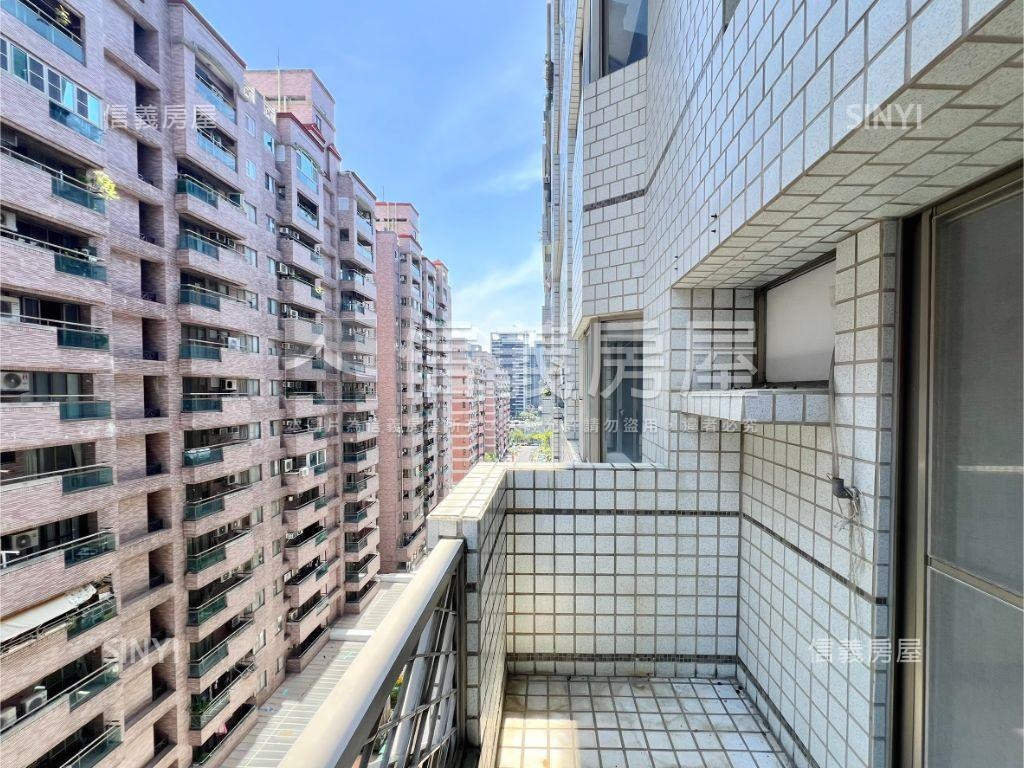 南國｜樓中樓三房平車房屋室內格局與周邊環境