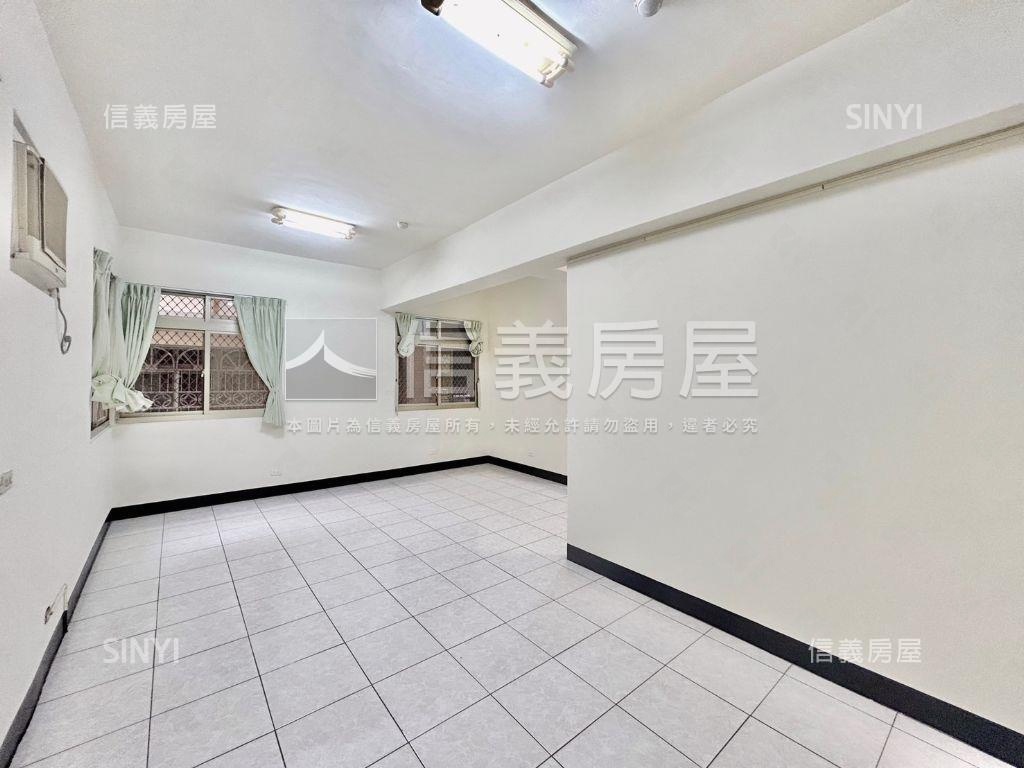 竹北縣政府附近電梯大兩房房屋室內格局與周邊環境
