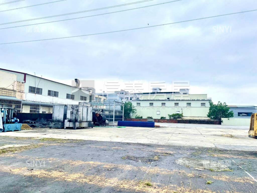 竹山區方正工業地房屋室內格局與周邊環境