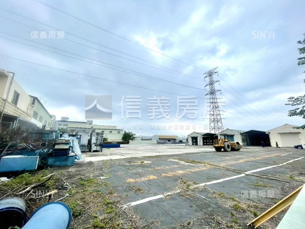 竹山區方正工業地房屋室內格局與周邊環境