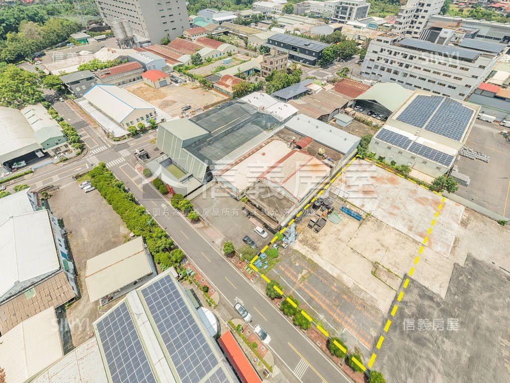 竹山區方正工業地房屋室內格局與周邊環境
