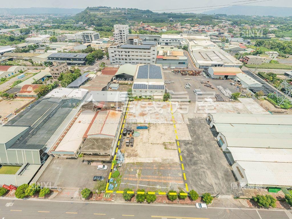 竹山區方正工業地房屋室內格局與周邊環境
