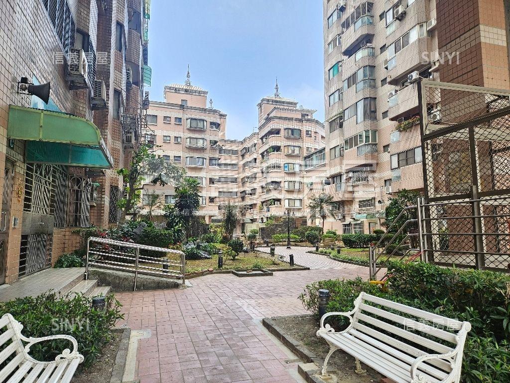 北屯崇德３房附車位房屋室內格局與周邊環境